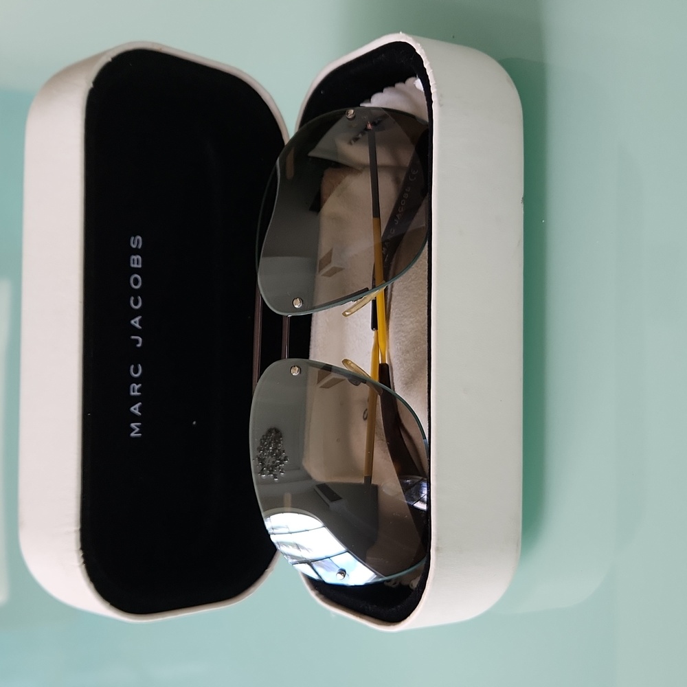 Marc Jacobs sunglasses
